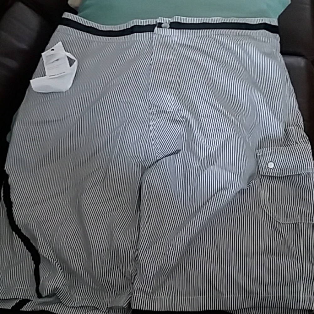 Twice size 34 boardshorts